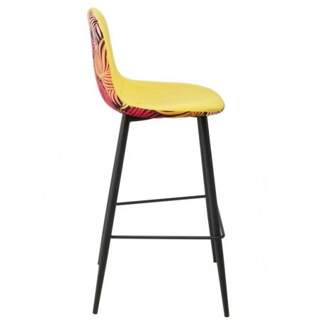 Banco bar HORUS NEW, em metal, estofo em veludo amarelo, costas com motivos florais a condizer